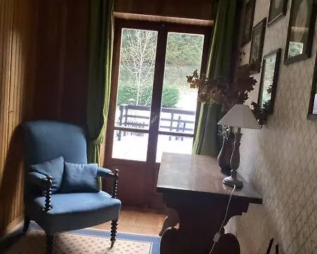 Pussey Villa *
